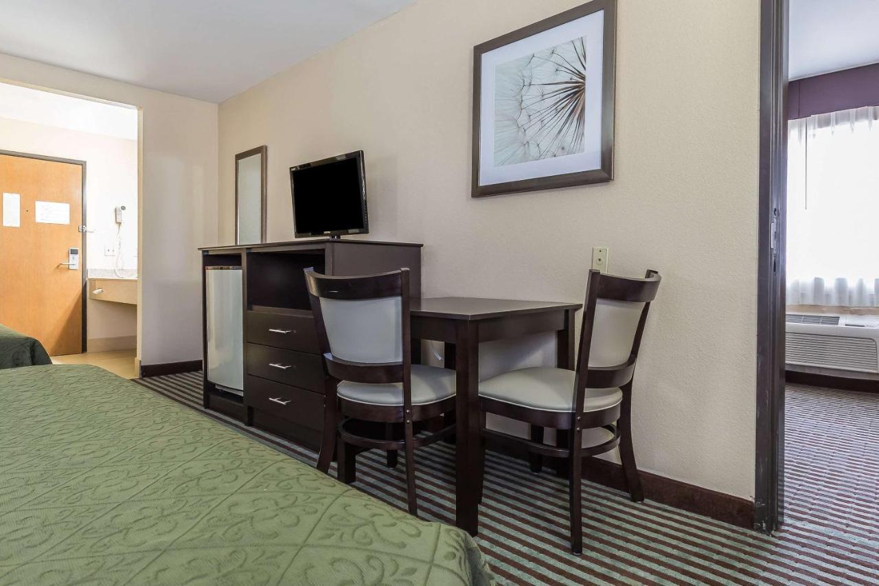 Quality Inn Mount Vernon, Il Εξωτερικό φωτογραφία